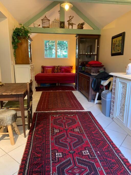 Maisonnette En Clairiere De Foret Gambais Esterno foto